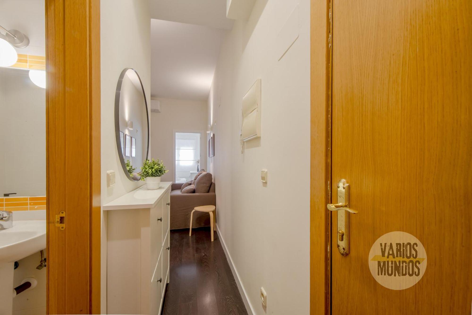 Tiny Apt Para 3Pax En La Plaza De Chueca マドリード エクステリア 写真